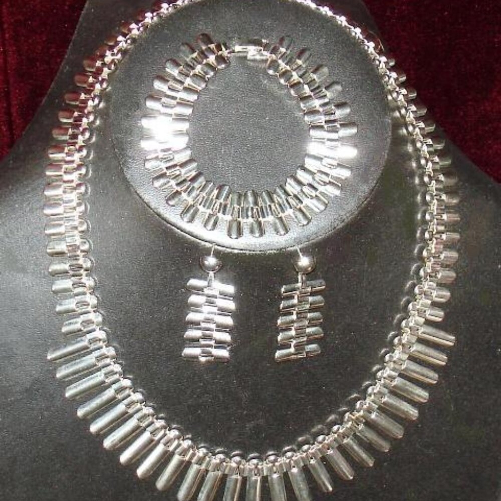 1970s Sterling Silver 3 Piece Set ~ Necklace / Bracelet / Earings